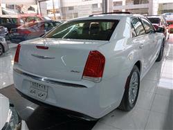 كرايسلر 300